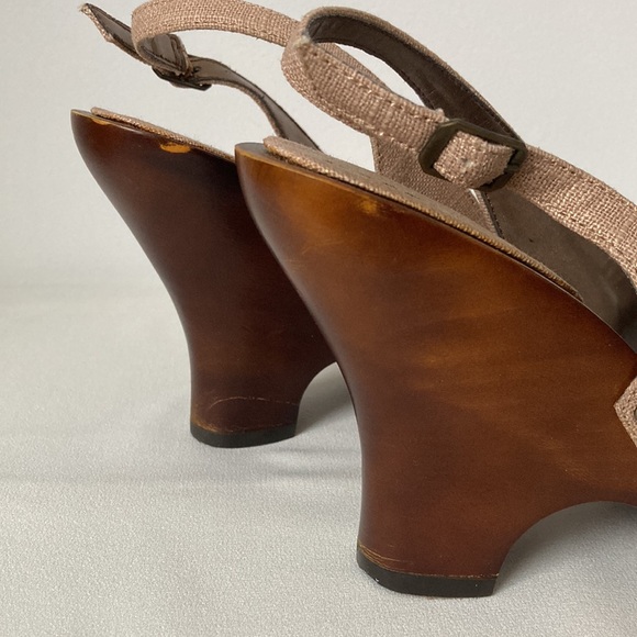 Madden Girl Bennii Sandal in Natural Fabric - Picture 10 of 15